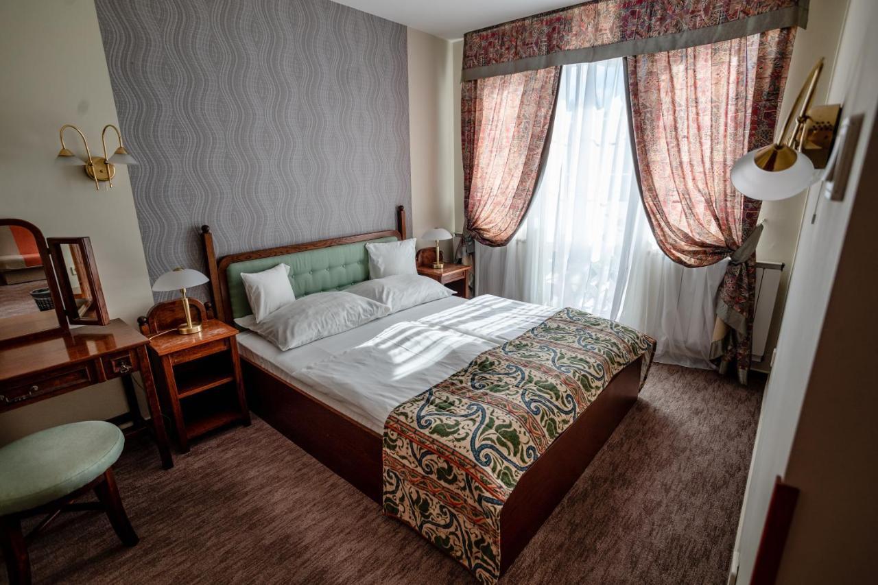 Hotel Erzsebet Heviz Exterior photo
